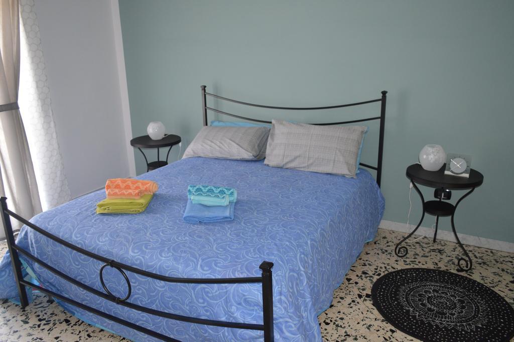 Albachiara Bed and Breakfast Νάπολη Δωμάτιο φωτογραφία